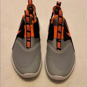 Nike Boys Flexeunner